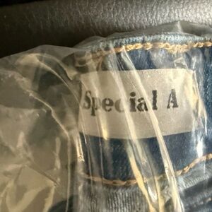 Distressed Plus Jean Relaxed Skinny B58